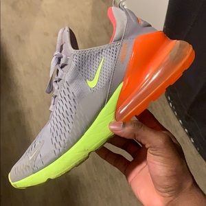 Air Max 270